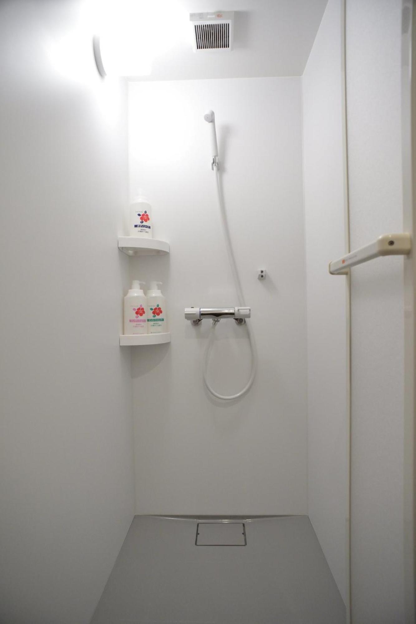 Jam Hostel Hakata Station Front Semi-Private Room With Shared Bathroom - Vacation Stay 61445 Fukuoka  Buitenkant foto